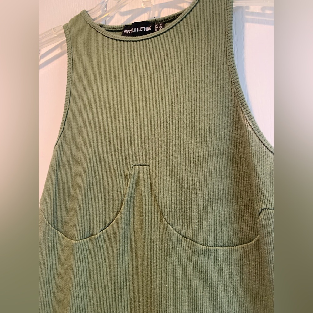 NWOT PrettyLittleThing Green Maxi Dress - Picture 4 of 8